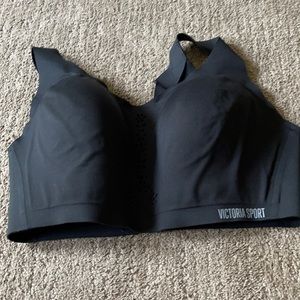 Victoria’s Secret sport bra